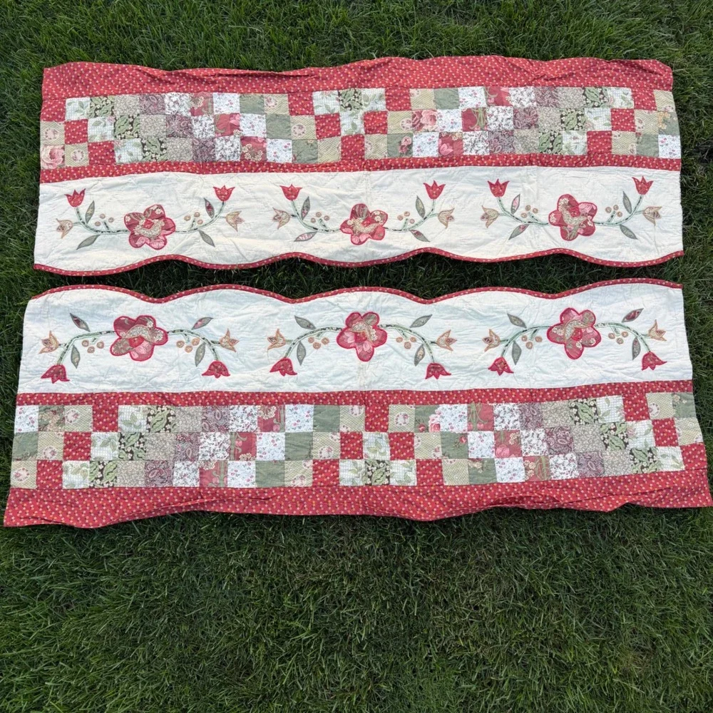 Cute table JCPenney Home Quilted Floral Patchwork Scalloped Valance Set of 2 Red